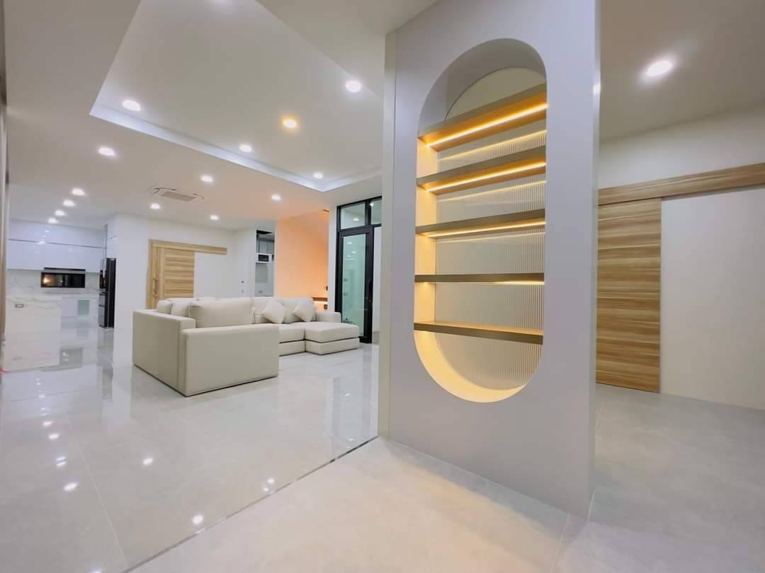 Luxury Pool Villa & Private Estate for Rent in Hang Dong Chiang Mai | 2.76 Rai photo 2