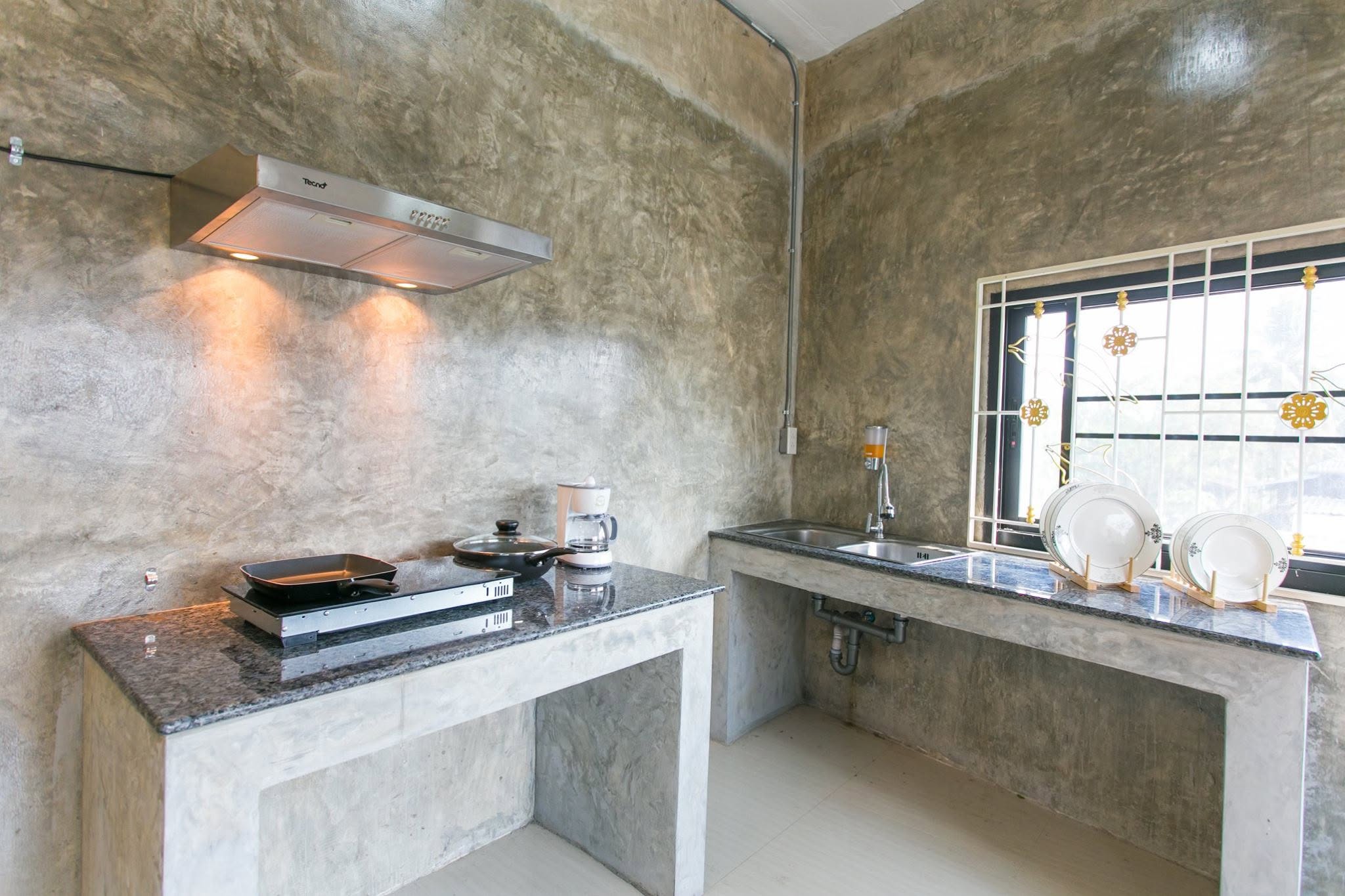 Riverfront House for Rent in Chiang Mai | 4BR Rooftop Ping River View photo 4