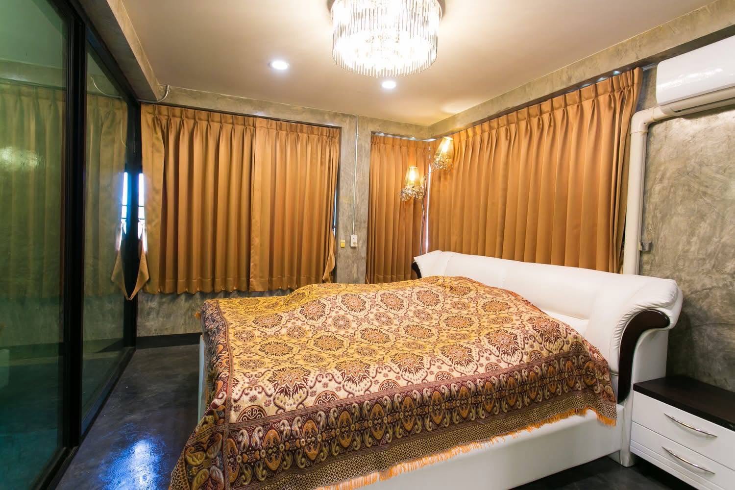 Riverfront House for Rent in Chiang Mai | 4BR Rooftop Ping River View photo 11