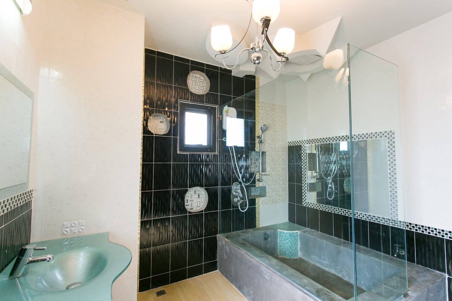 Riverfront House for Rent in Chiang Mai | 4BR Rooftop Ping River View photo 13