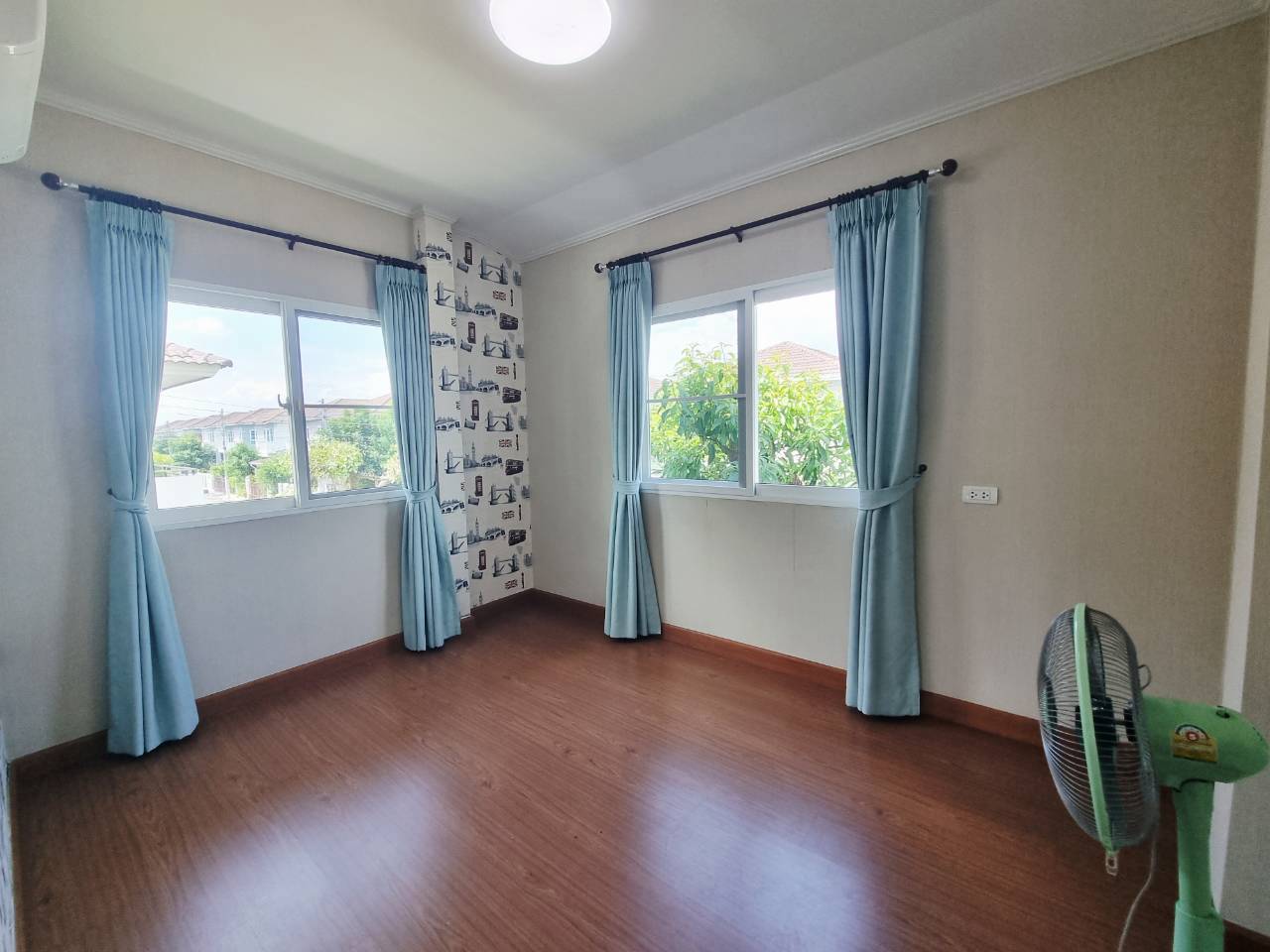 4BR House for Sale & Rent Near Sarasas Witaed Lanna | 850m photo 15