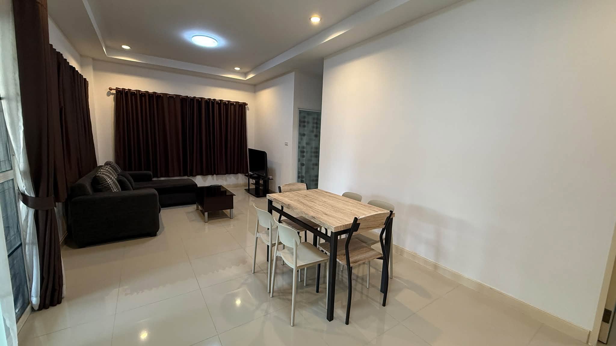 Pet-Friendly 3BR House for Rent Near Lanna International School | THB 15K photo 5