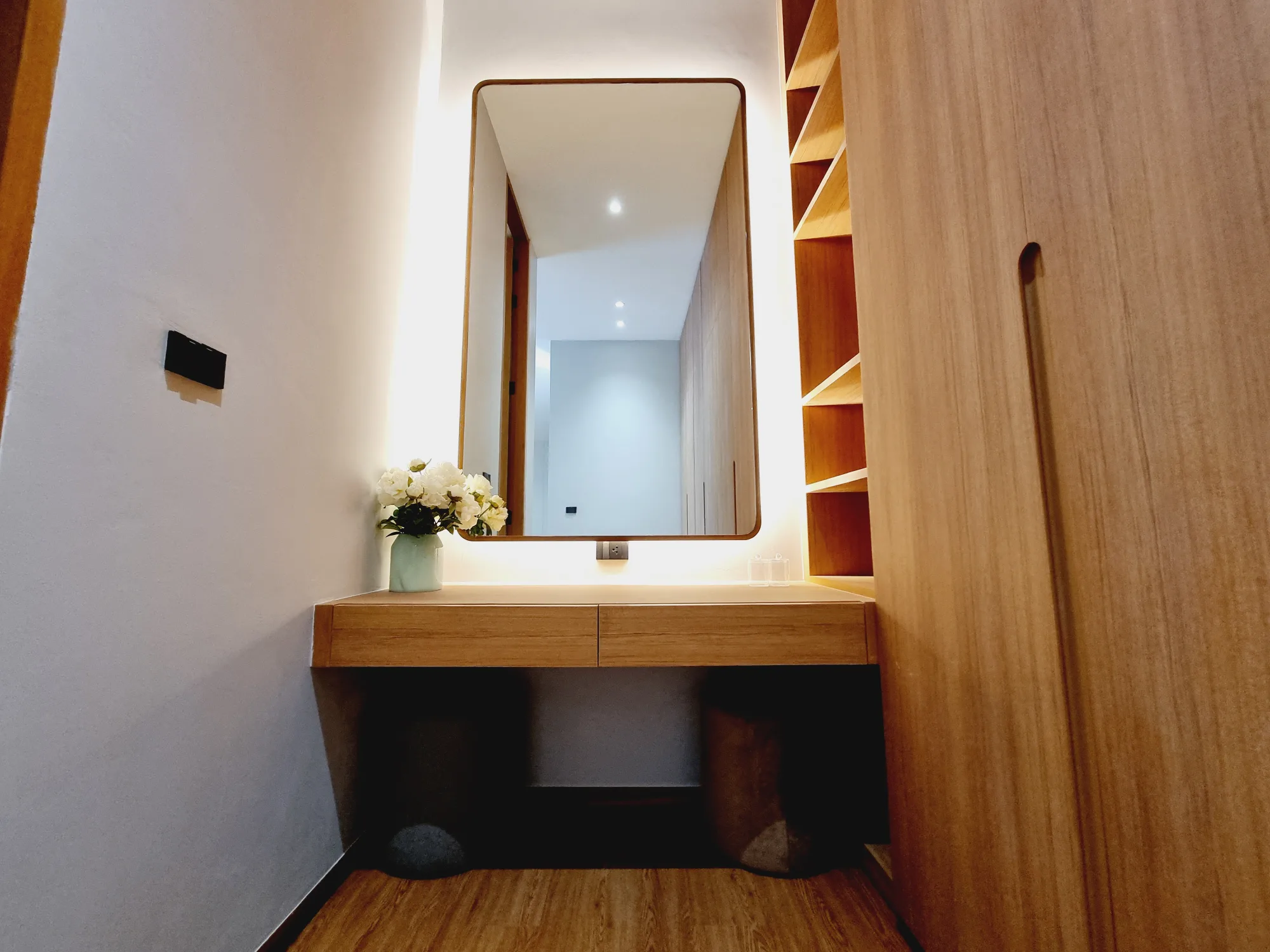 Grand Modern Luxury Mansion for Sale in Hang Dong, Chiang Mai photo 8