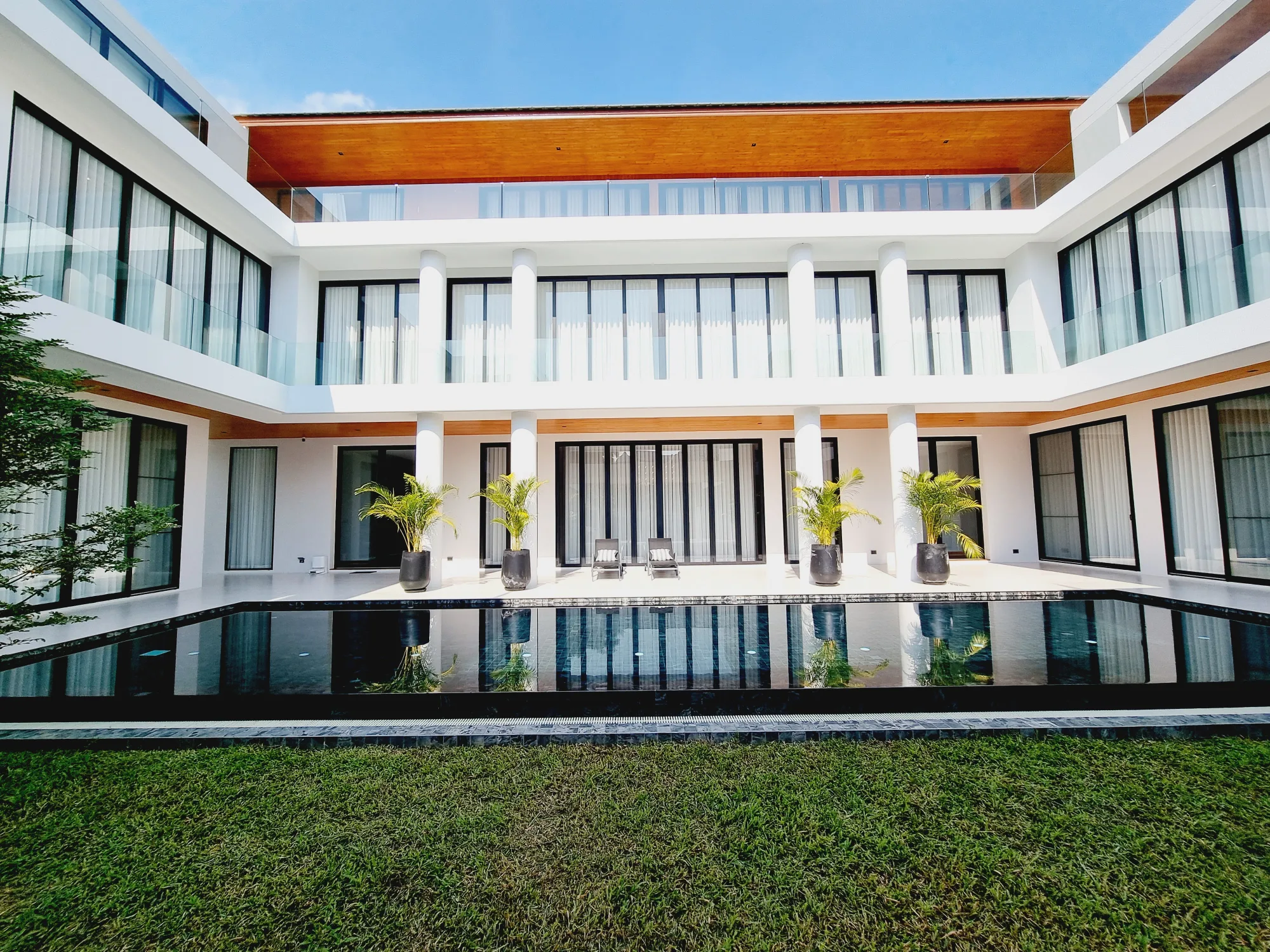 Grand Modern Luxury Mansion for Sale in Hang Dong, Chiang Mai photo 29