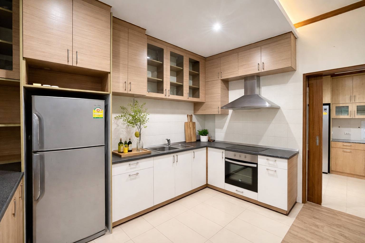 5BR House for Sale in Pa Daet Chiang Mai | Teak Built-Ins photo 8