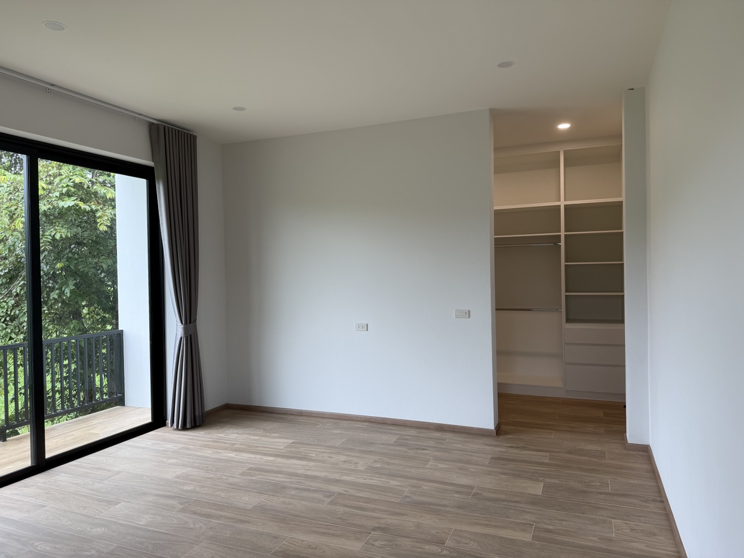 New 4BR Pool Villa for Sale in Nam Phrae Hang Dong | THB 10.8M photo 22