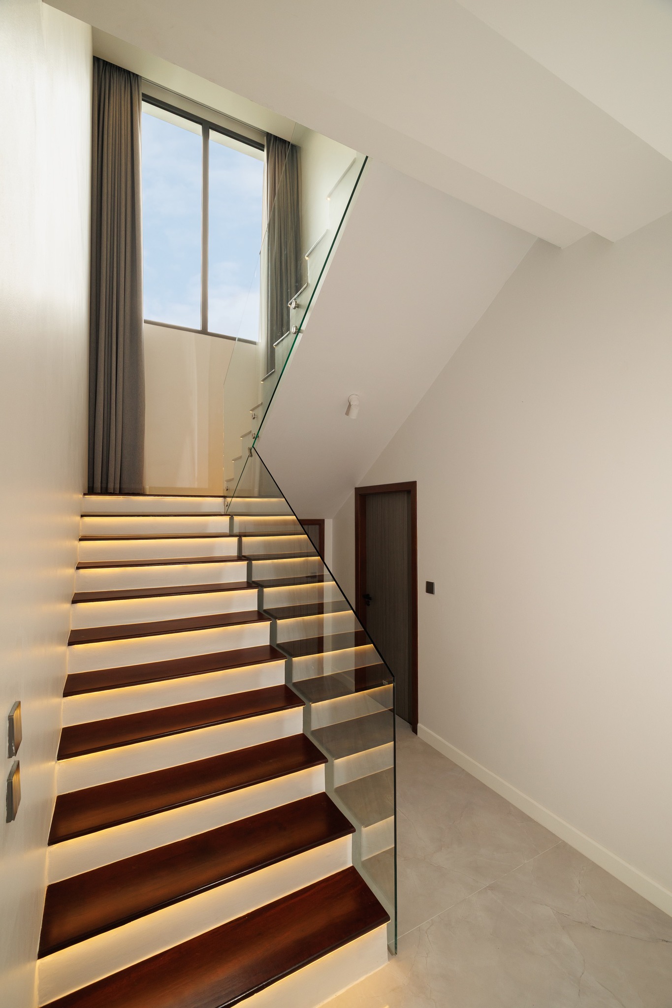 Luxury 4-Bedroom Pool Villa in San Sai | 473 Sq.m. Near Meta Mall photo 6