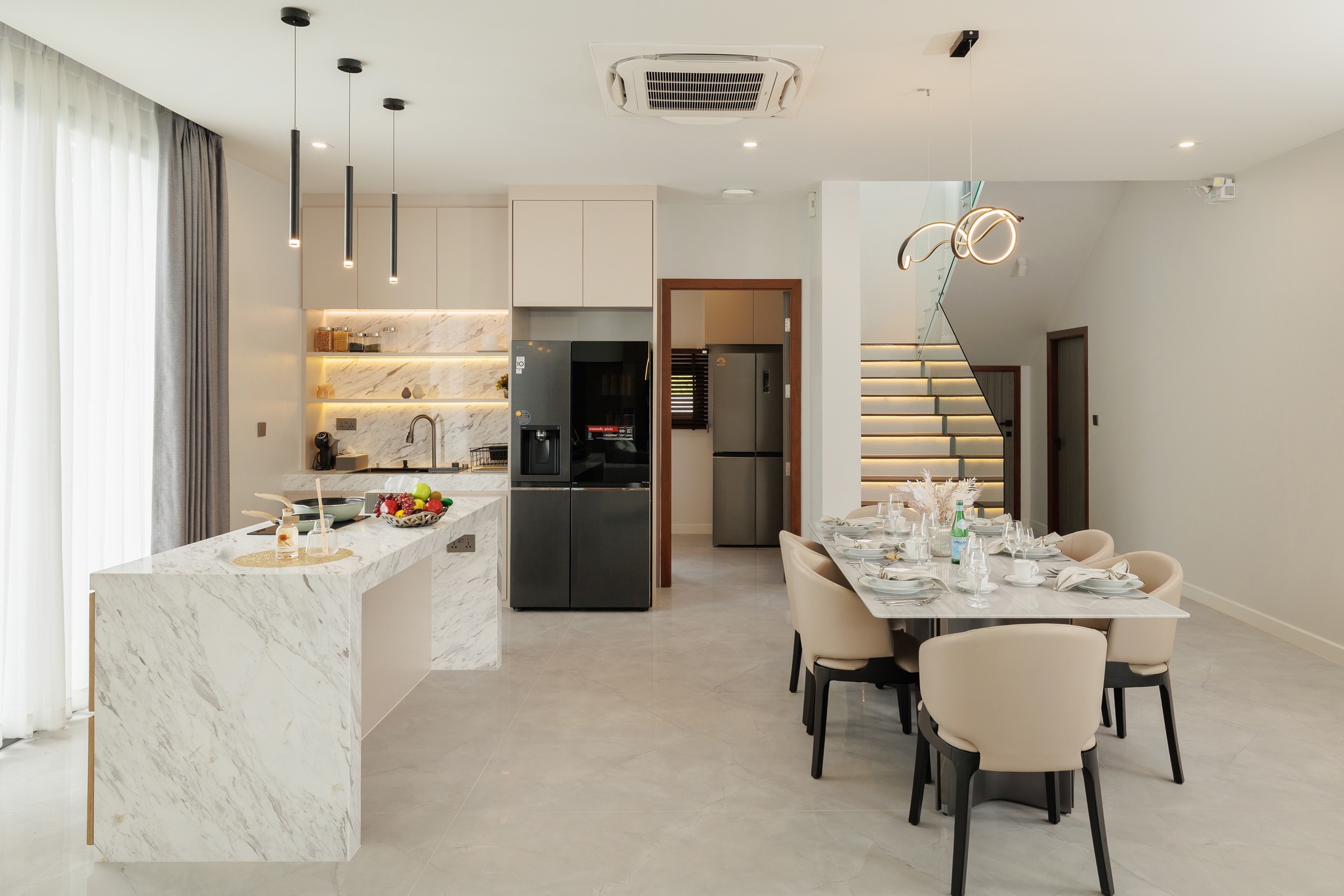 Luxury 4-Bedroom Pool Villa in San Sai | 473 Sq.m. Near Meta Mall photo 4