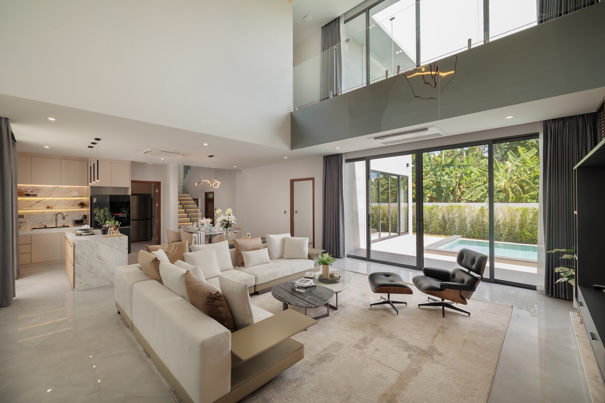 Luxury 4-Bedroom Pool Villa in San Sai | 473 Sq.m. Near Meta Mall photo 3