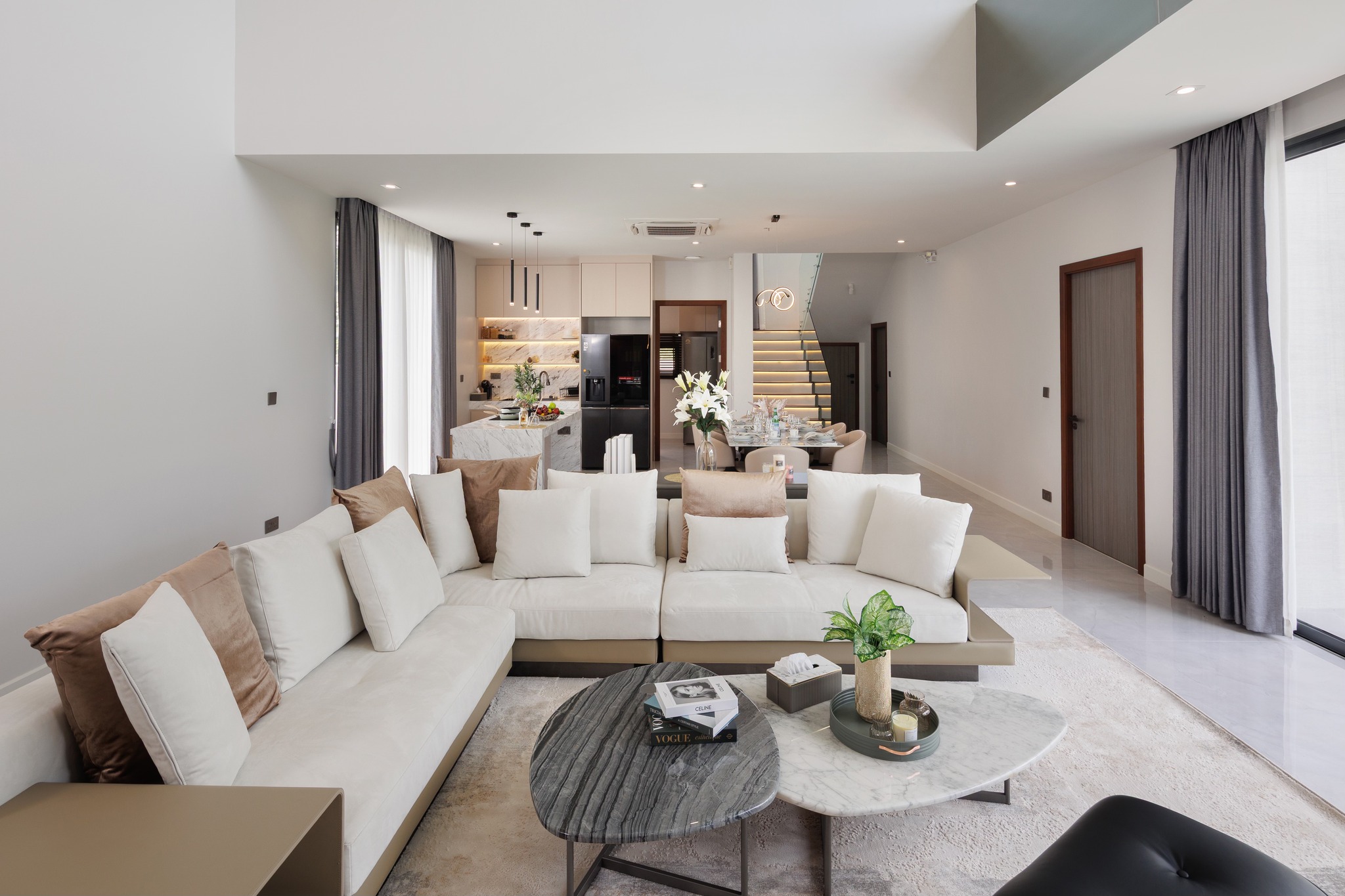 Luxury 4-Bedroom Pool Villa in San Sai | 473 Sq.m. Near Meta Mall photo 2