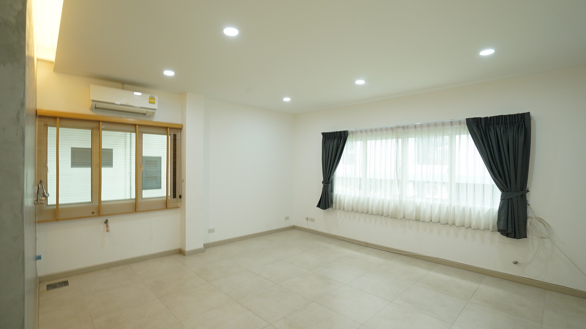 Premium Home Office Near Chiang Mai University | 770 SQ.M. | THB 18.5M photo 5
