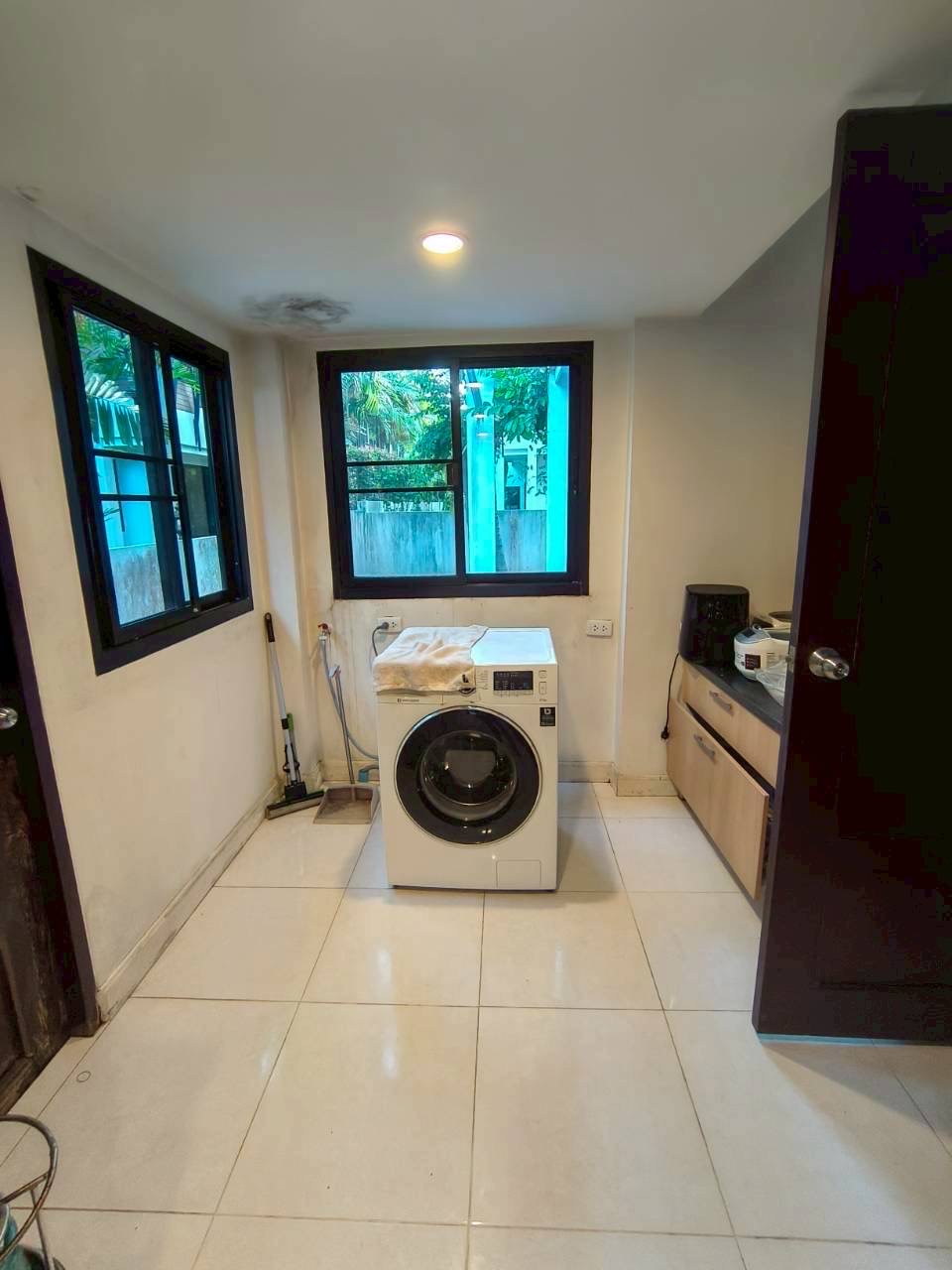 3BR House for Rent Near BCIS & Panyaden Chiang Mai | THB 37K photo 4