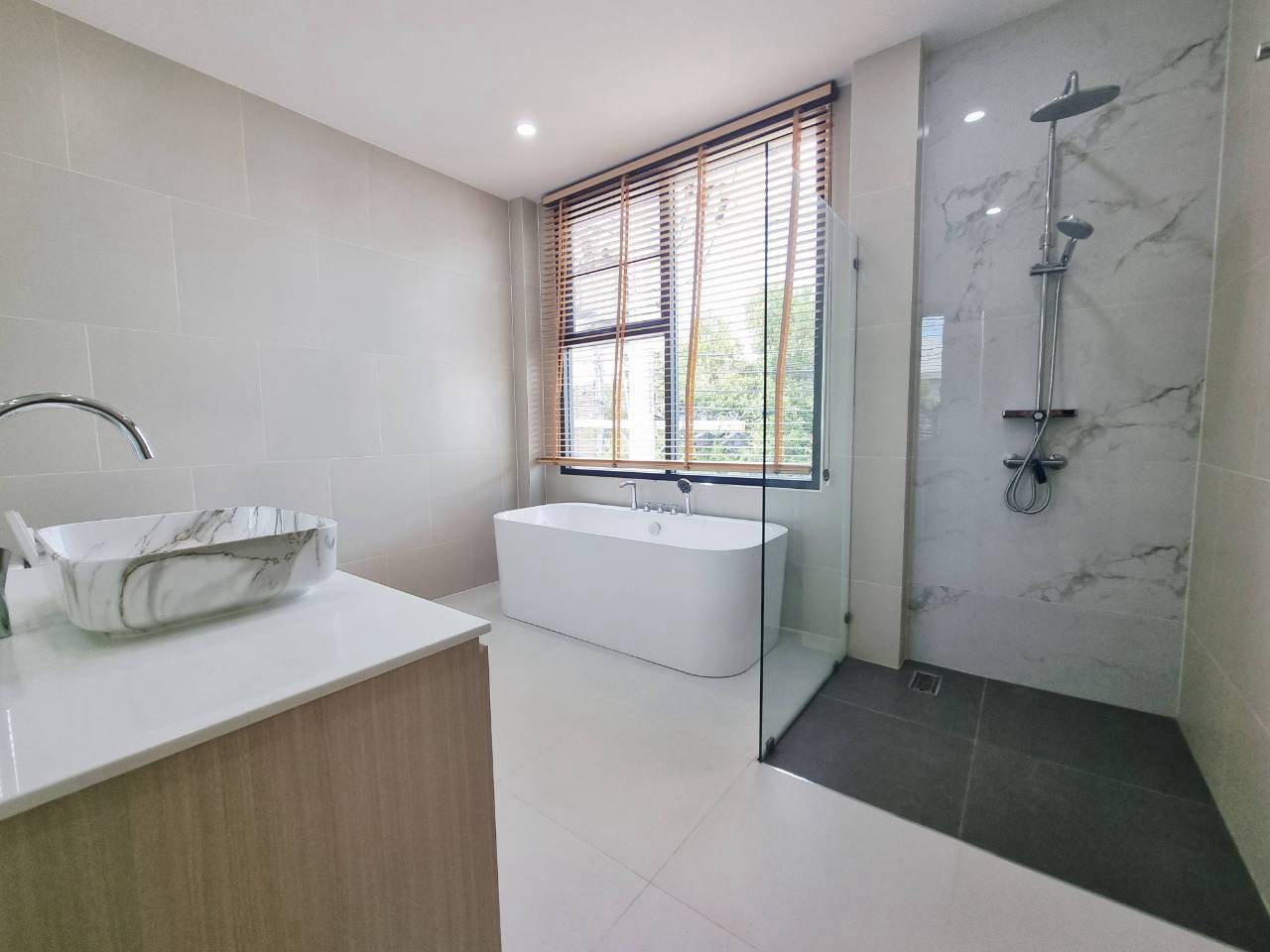 4-Bedroom Modern Pool Villa for Rent in San Phak Wan, Hang Dong photo 20