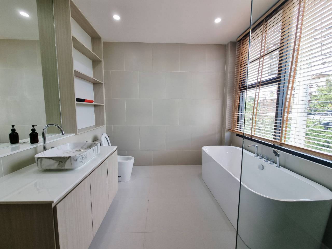 4-Bedroom Modern Pool Villa for Rent in San Phak Wan, Hang Dong photo 19