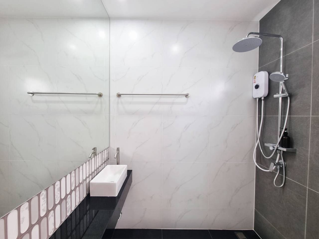 4-Bedroom Modern Pool Villa for Rent in San Phak Wan, Hang Dong photo 9
