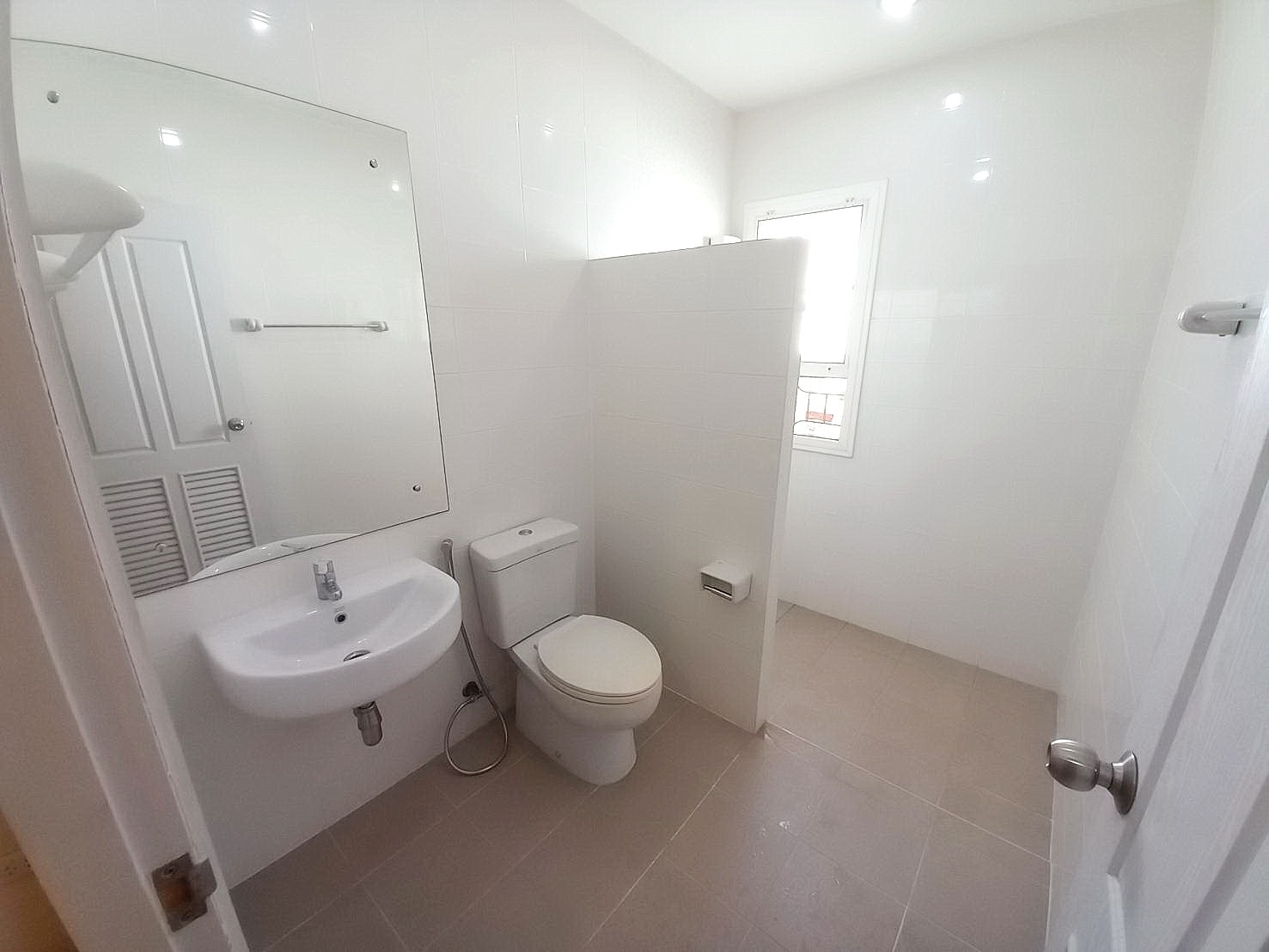 2-Bedroom Townhome for Sale & Rent in Mae Hia, Chiang Mai photo 7