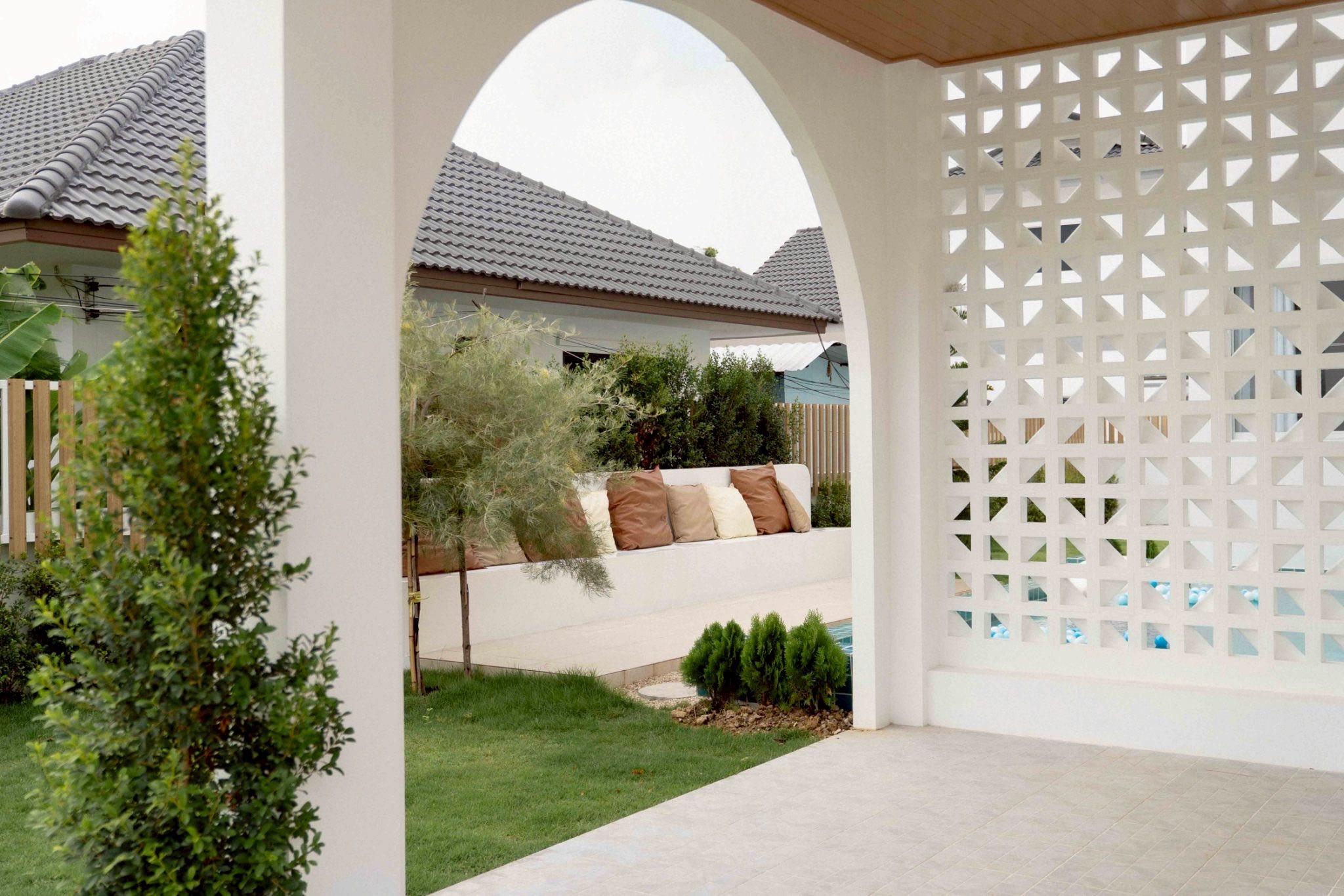 4-Bedroom Pool Villa for Sale & Rent in Nong Phueng, Saraphi, Chiang Mai photo 12