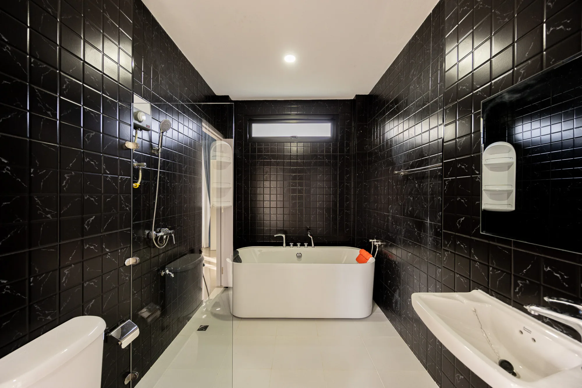 Luxury Riverside Pool Villa with 9 Bedrooms | Chiang Mai–Lamphun photo 22