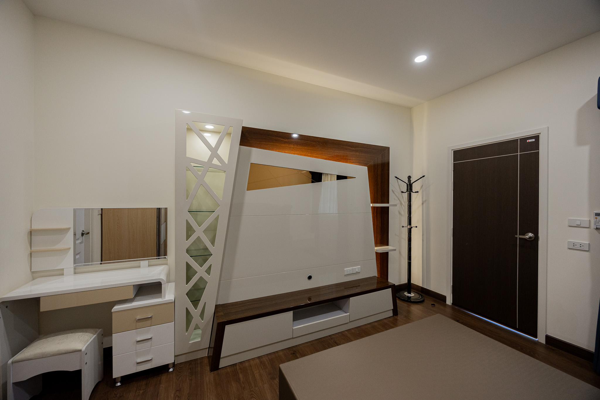 Luxury Riverside Pool Villa with 9 Bedrooms | Chiang Mai–Lamphun photo 11