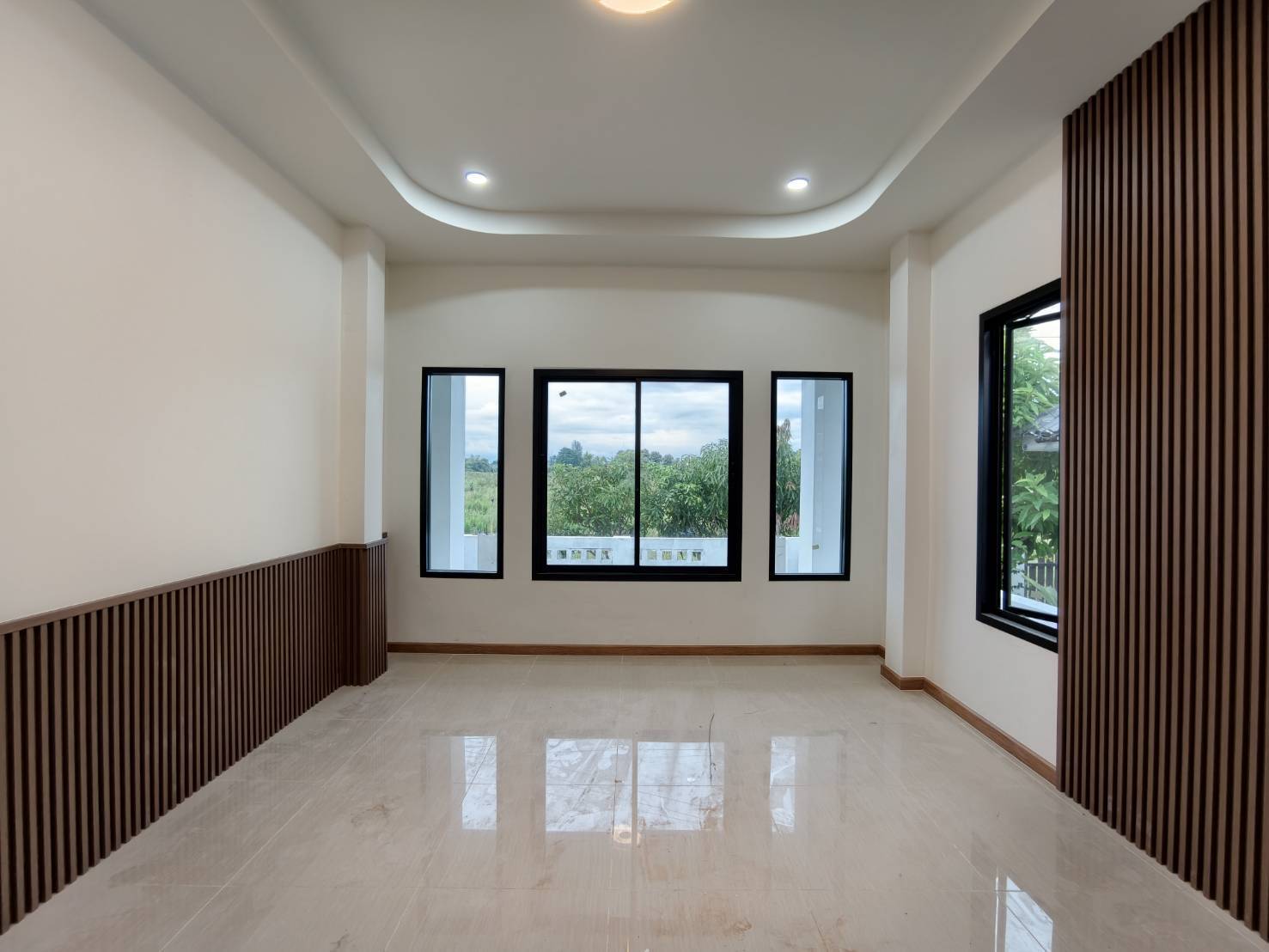 🏡 Brand-New Homes Near NIS | Chiang Mai City | 3.69 MB Each photo 2