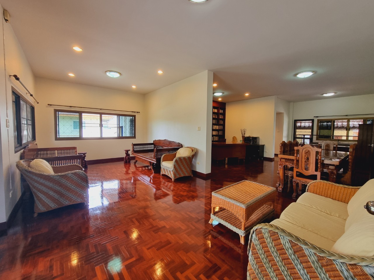 Large Garden Estate for Sale & Rent in Mae Rim, Chiang Mai | 2 Houses on 1-1-38 Rai photo 3
