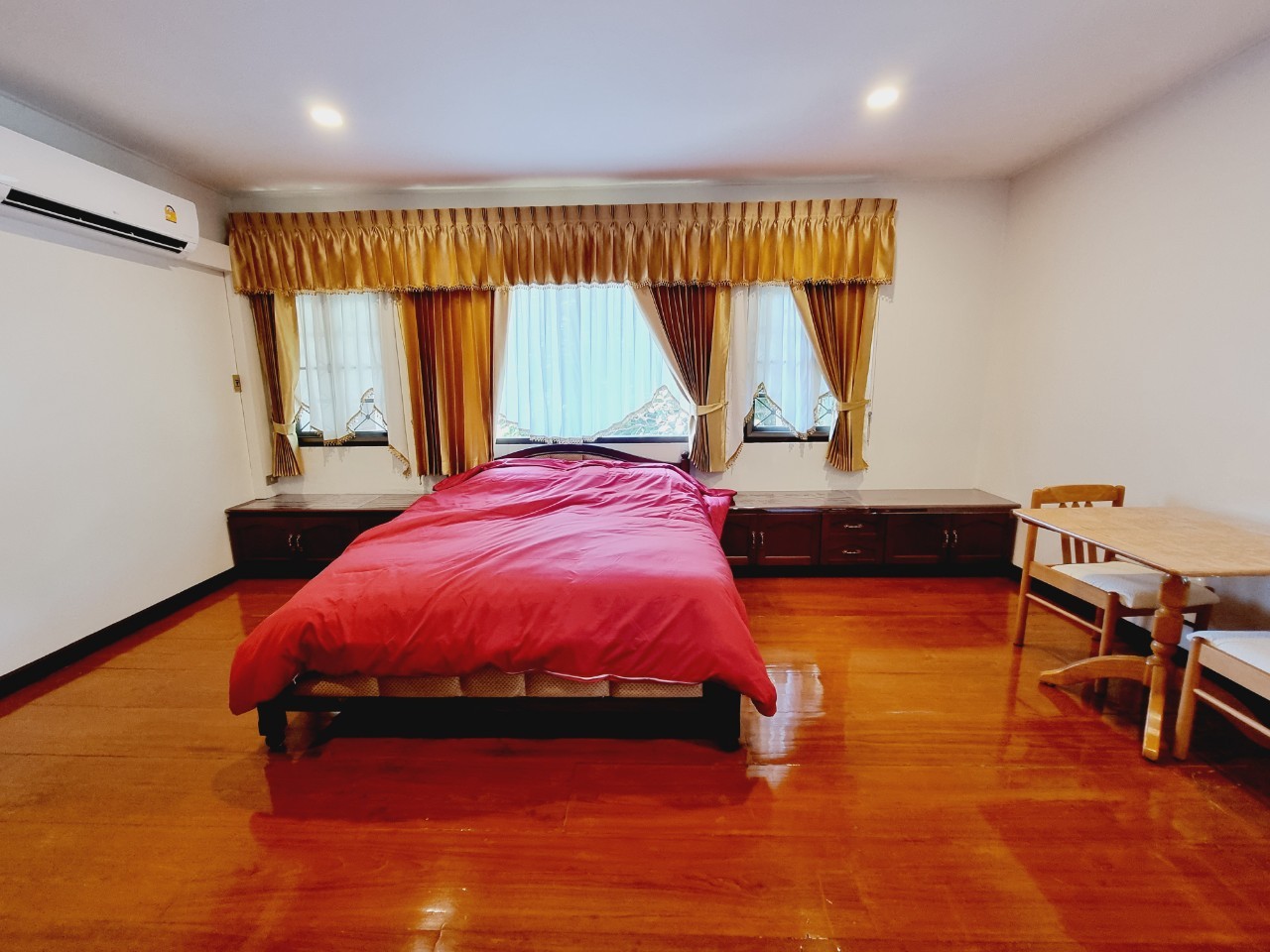 Large 5-Bedroom Villa for Rent Near Nimman & CMU, Chiang Mai | 1,400 Sq.m. photo 12