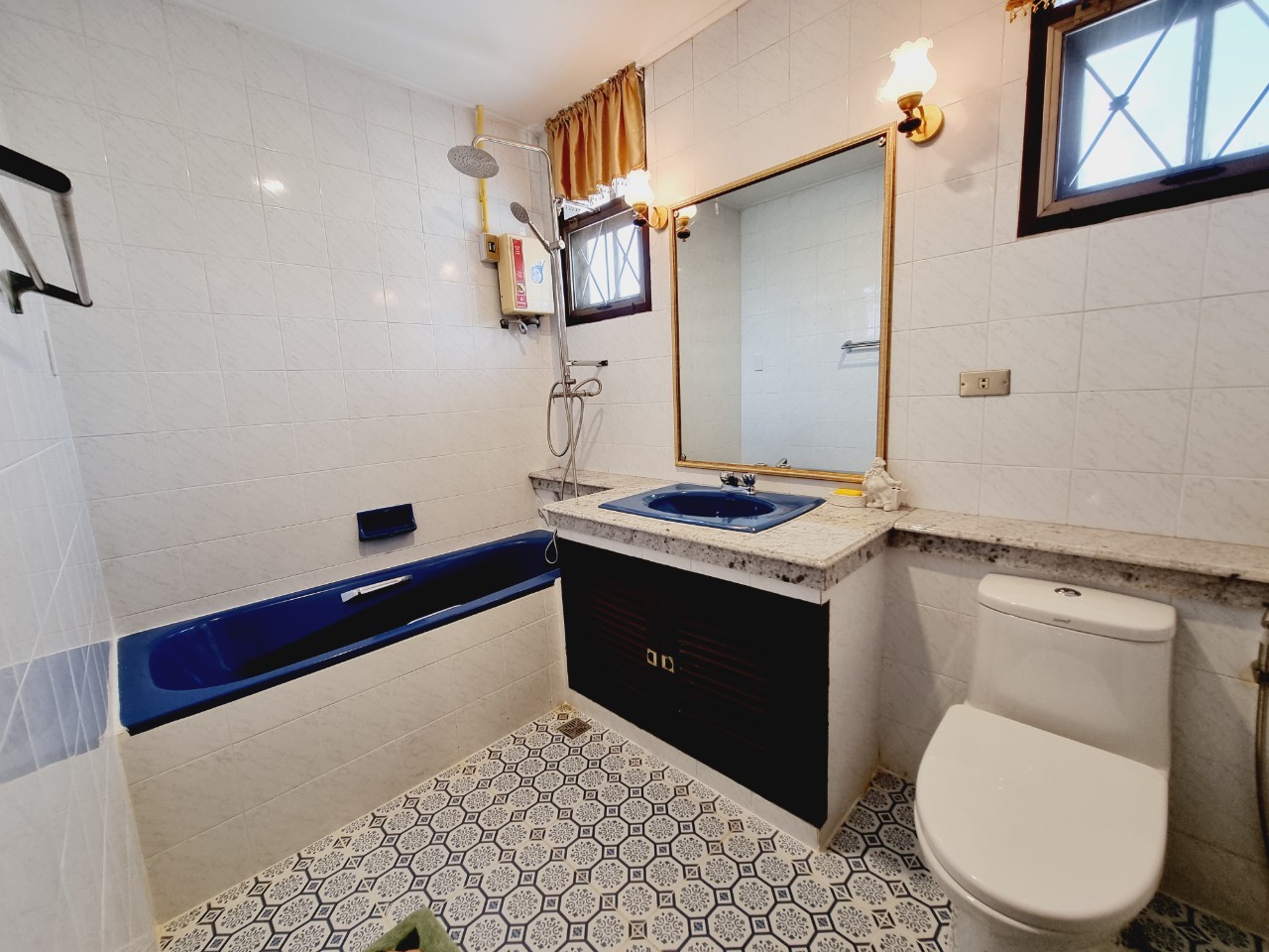 Large 5-Bedroom Villa for Rent Near Nimman & CMU, Chiang Mai | 1,400 Sq.m. photo 15