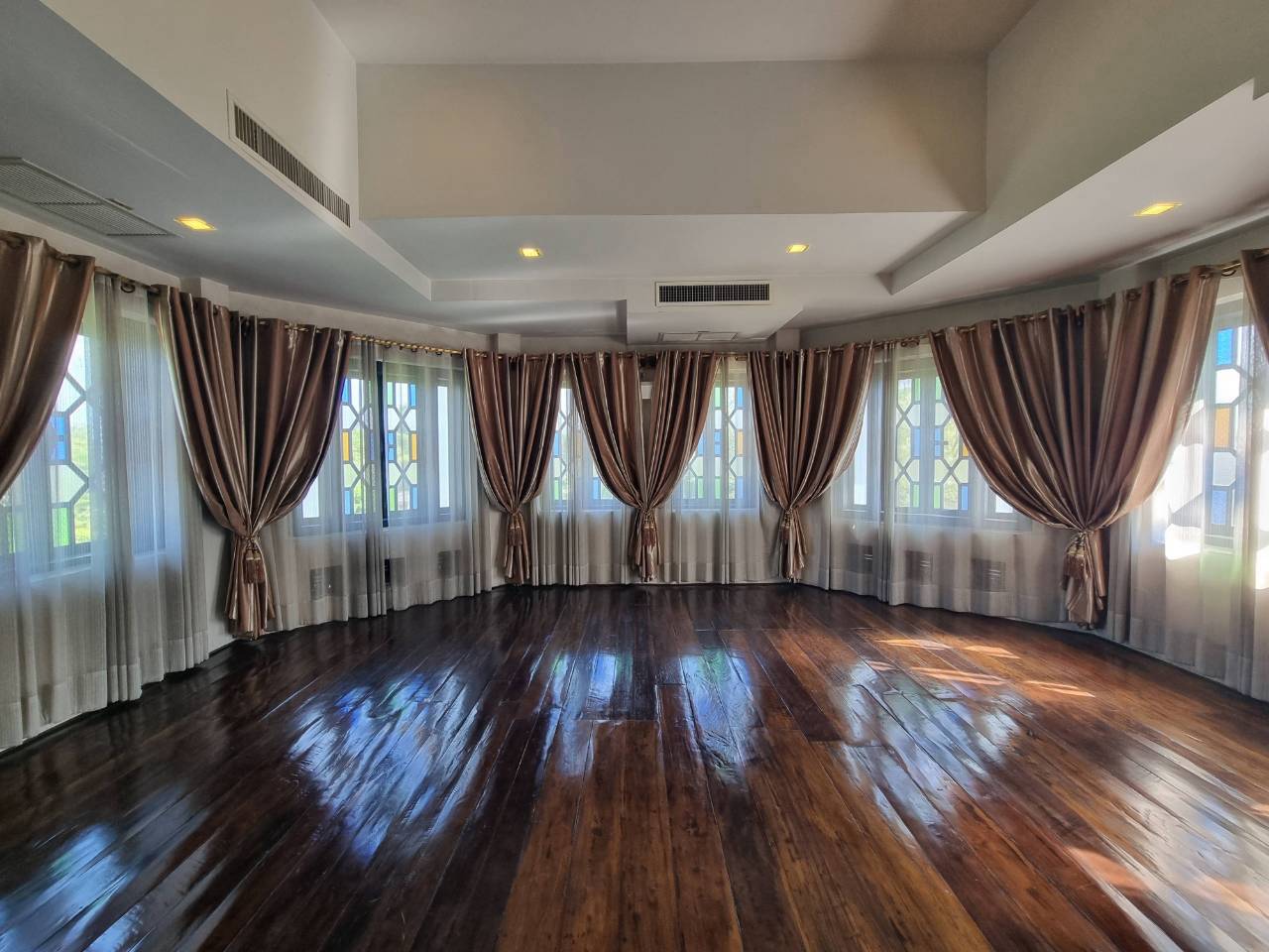 Riverside Commercial Property for Sale | Former Lanna-Style Spa in Chiang Mai  Ping Riverfront • 210 Sq.Wah • 4 Buildings • THB 51 Million photo 31