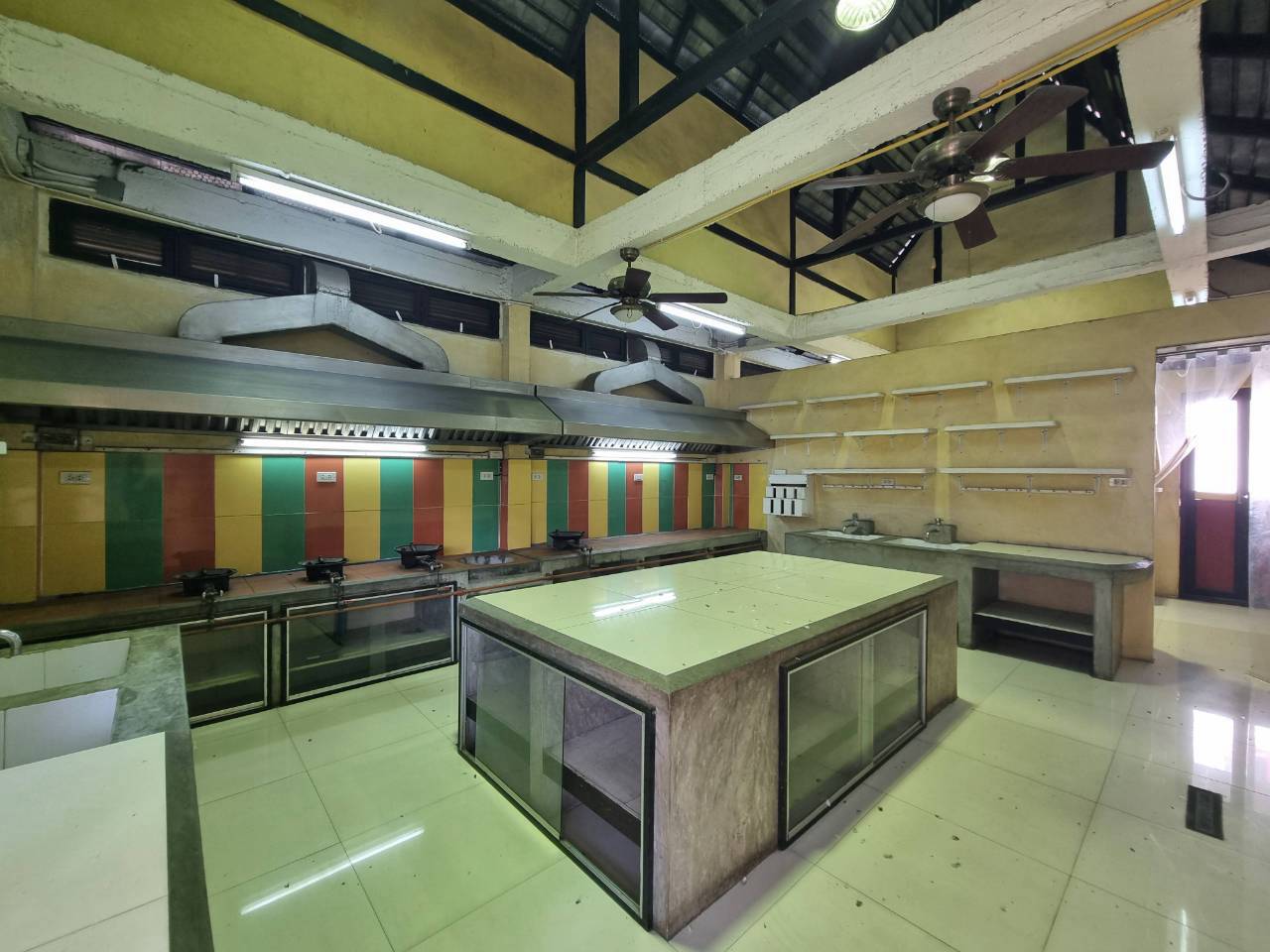 Riverside Commercial Property for Sale | Former Lanna-Style Spa in Chiang Mai  Ping Riverfront • 210 Sq.Wah • 4 Buildings • THB 51 Million photo 42