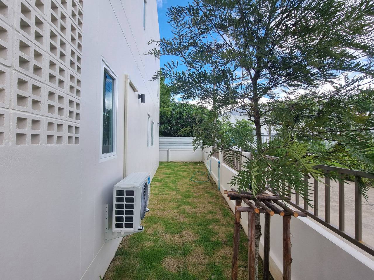 Modern 4-Bedroom Family Home | Only 3 Minutes from SBS Chiang Mai photo 18