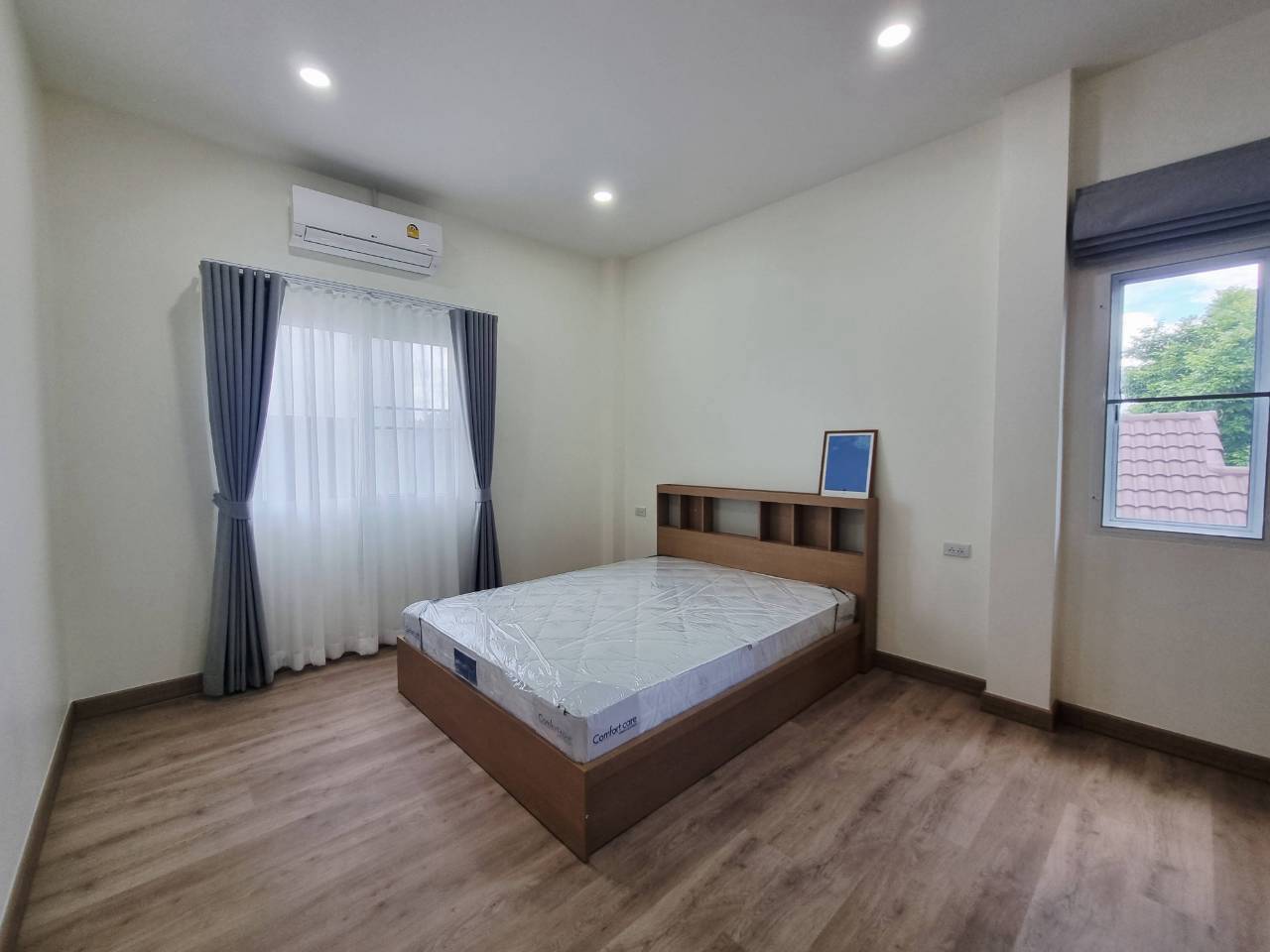 Modern 4-Bedroom Family Home | Only 3 Minutes from SBS Chiang Mai photo 9