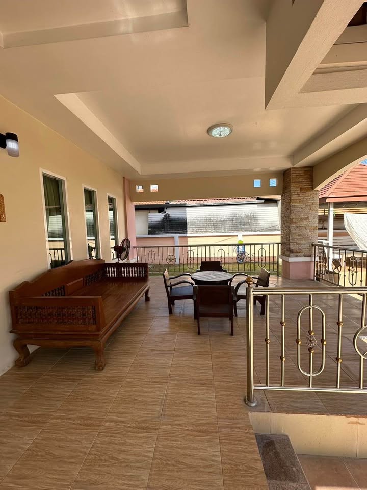 5-Bedroom Pool Villa for Rent Near Panyaden International School | Hang Dong, Chiang Mai photo 2