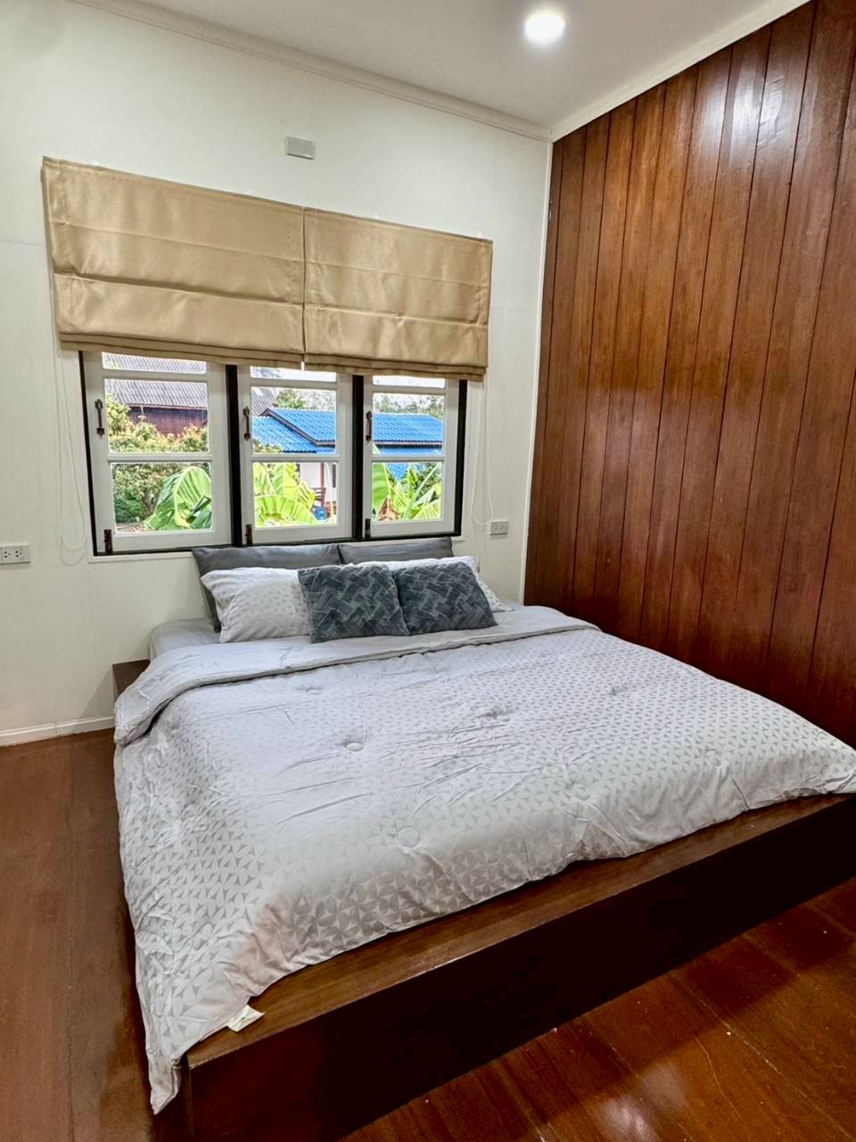 Luxury Modern Lanna Pool Villa for Sale & Rent | Saraphi, Chiang Mai photo 11