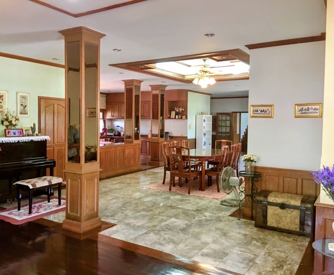 Large 8-Bedroom House for Sale in Chang Phueak–Chotana, Chiang Mai | 208 Sq.Wah photo 2