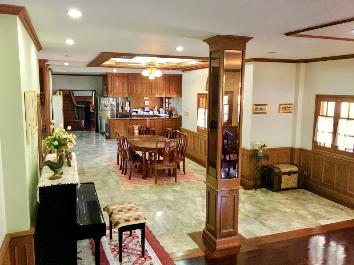 Large 8-Bedroom House for Sale in Chang Phueak–Chotana, Chiang Mai | 208 Sq.Wah photo 3