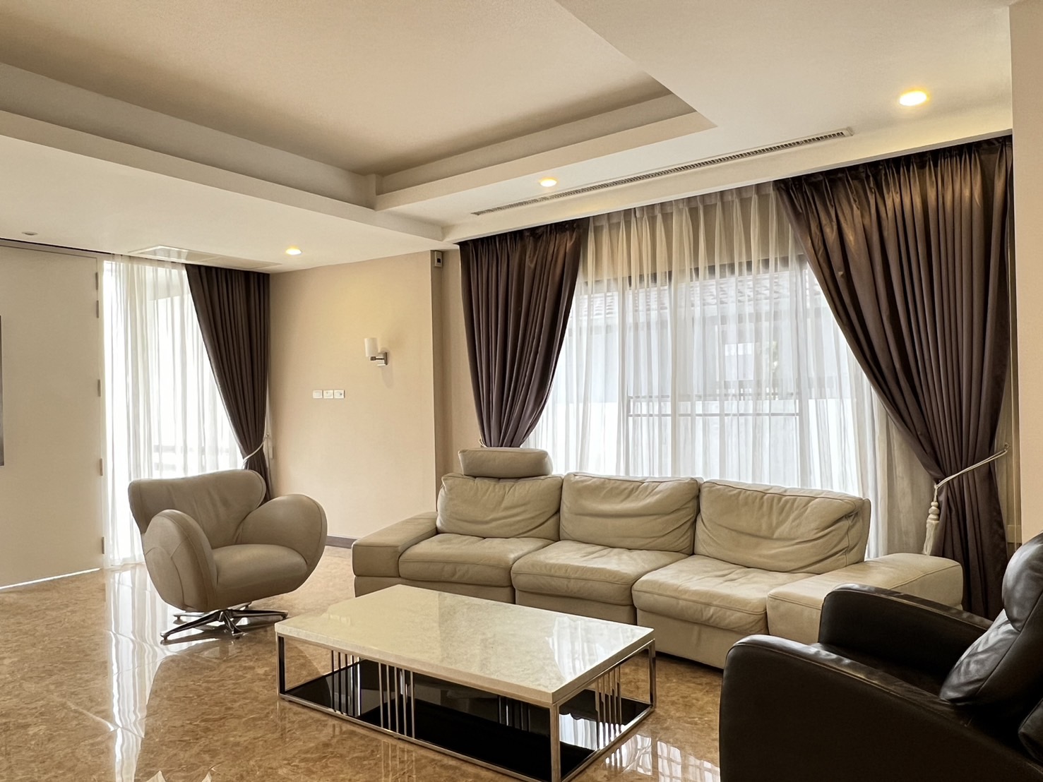 6-Bedroom Pool Villa for Sale in Hang Dong Chiang Mai | Near Kad Farang photo 4