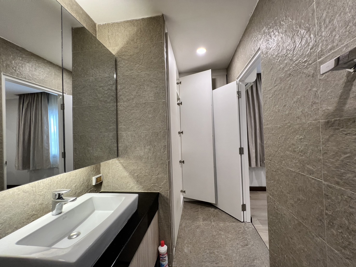 6-Bedroom Pool Villa for Sale in Hang Dong Chiang Mai | Near Kad Farang photo 18