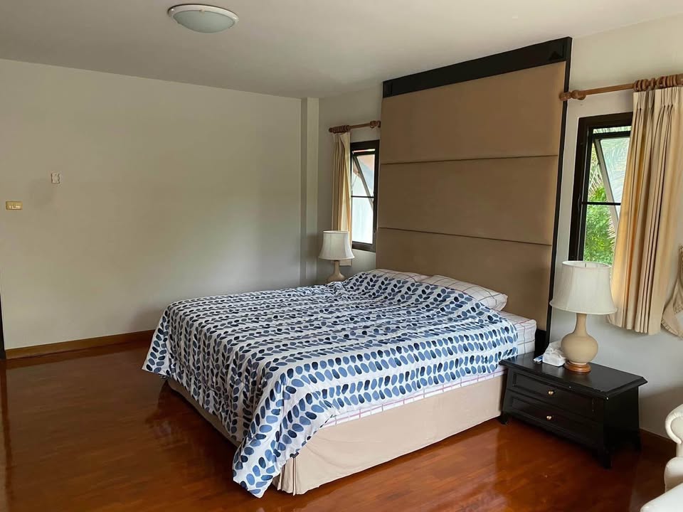Pet-Friendly Pool Villa for Rent in San Kamphaeng Chiang Mai | Lake View photo 8