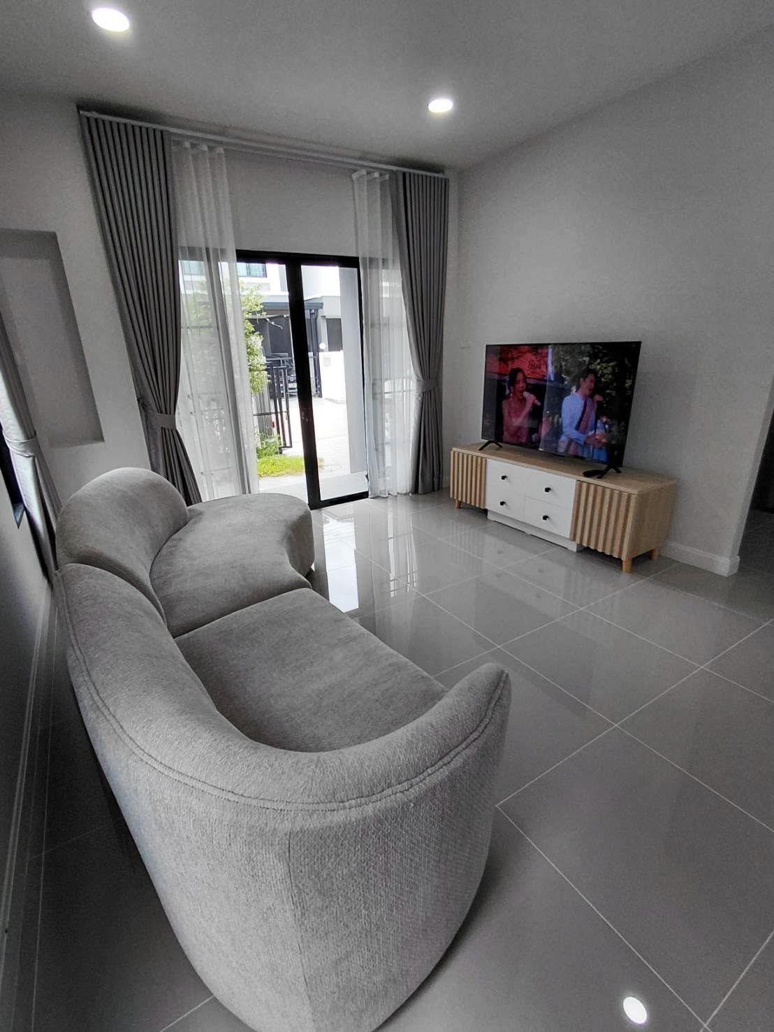 Pet-Friendly 3-Bedroom House for Rent in San Kamphaeng, Chiang Mai | Pool & Gym photo 2