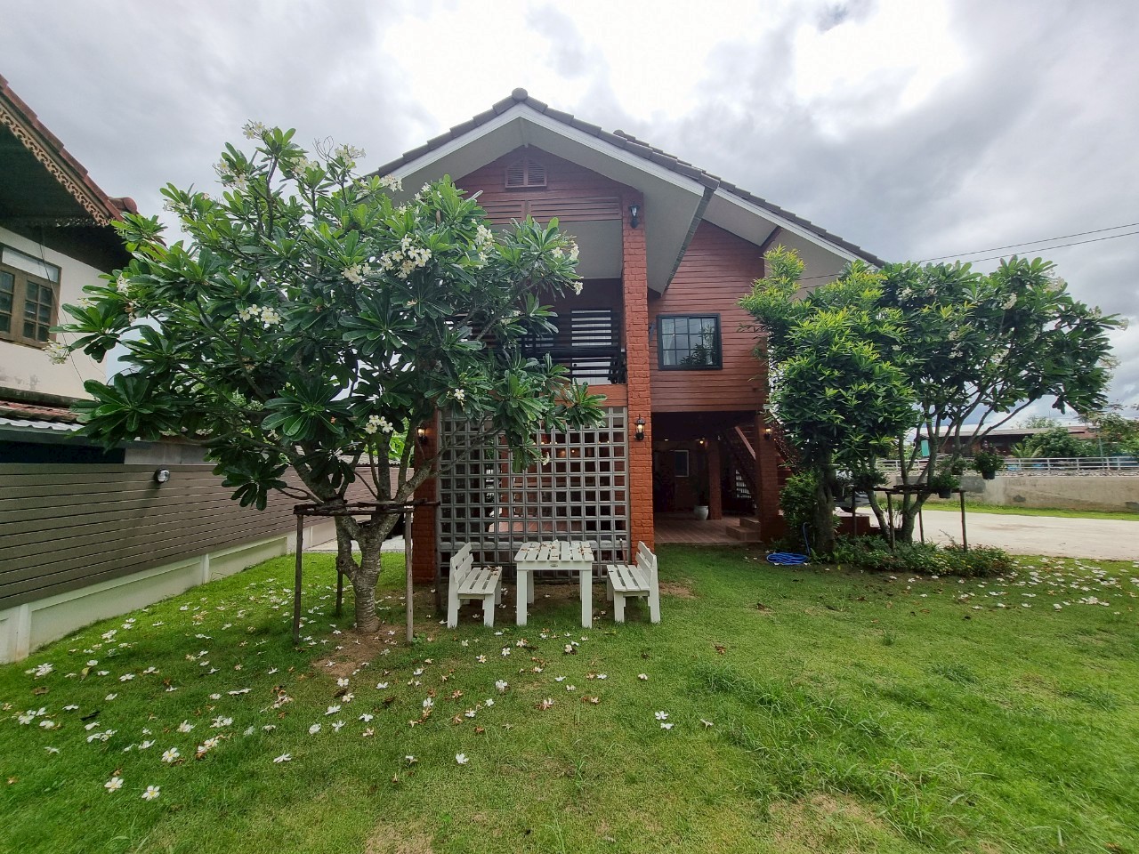 Riverside Teak House for Sale in San Pa Tong Chiang Mai | Lanna Style photo 20