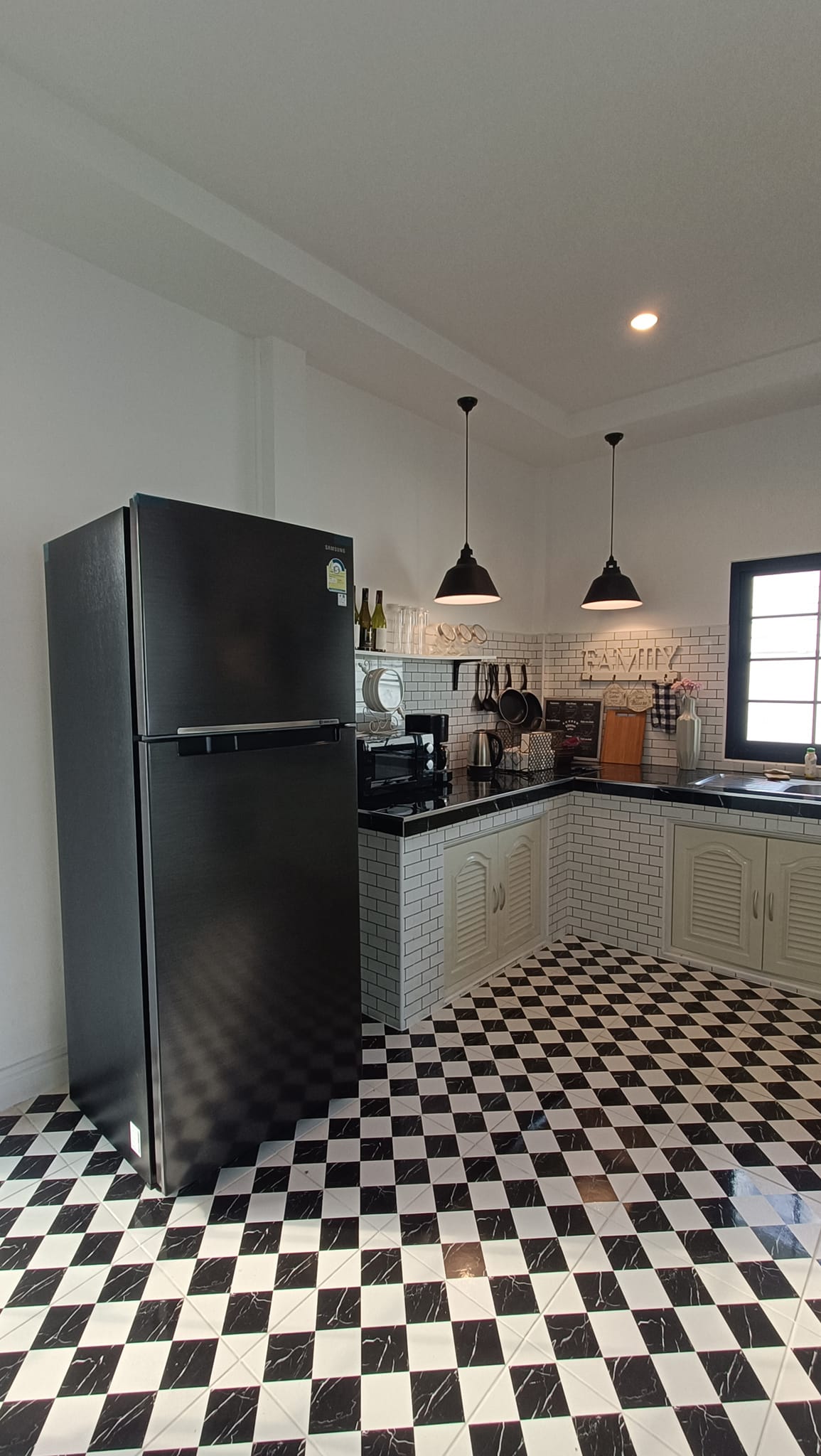 4 Bedroom House for Sale in Hang Dong Chiang Mai | 500+ Sq.m., Fully Furnished photo 7