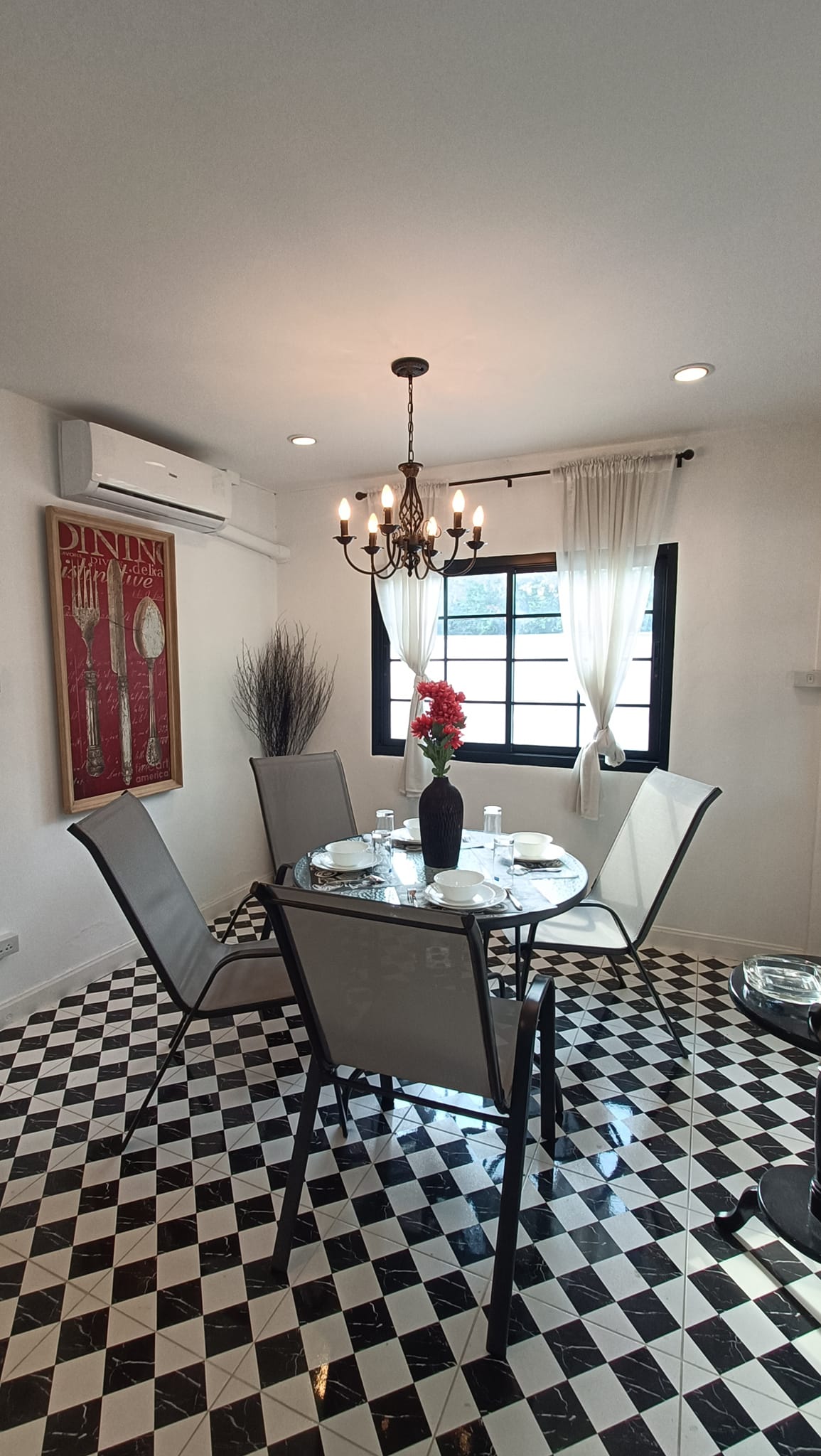 4 Bedroom House for Sale in Hang Dong Chiang Mai | 500+ Sq.m., Fully Furnished photo 6