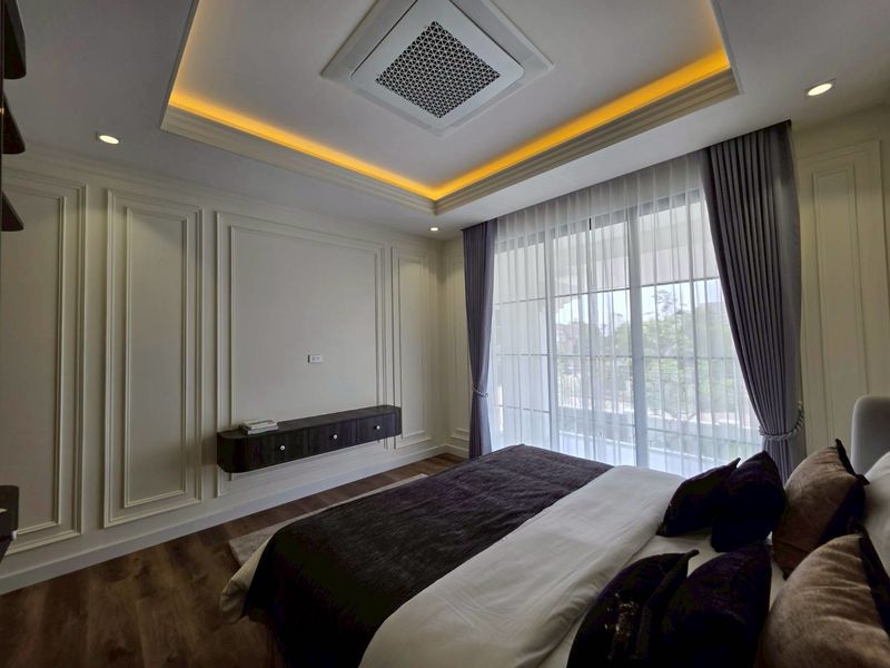 6 Bedroom Pool Villa for Sale in Saraphi Chiang Mai | Near UCIS photo 14