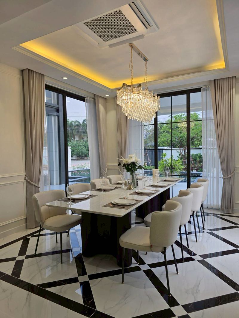 6 Bedroom Pool Villa for Sale in Saraphi Chiang Mai | Near UCIS photo 8