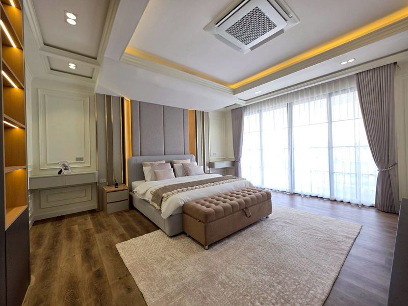 6 Bedroom Pool Villa for Sale in Saraphi Chiang Mai | Near UCIS photo 9