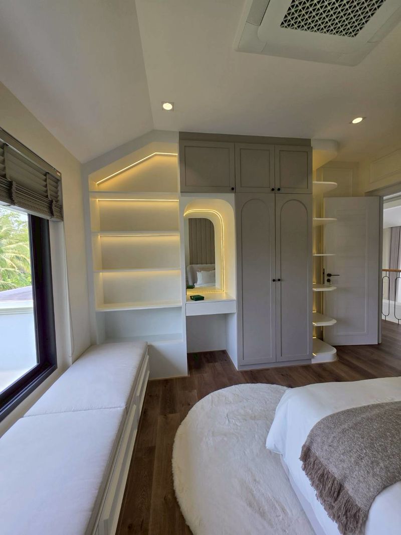 6 Bedroom Pool Villa for Sale in Saraphi Chiang Mai | Near UCIS photo 17