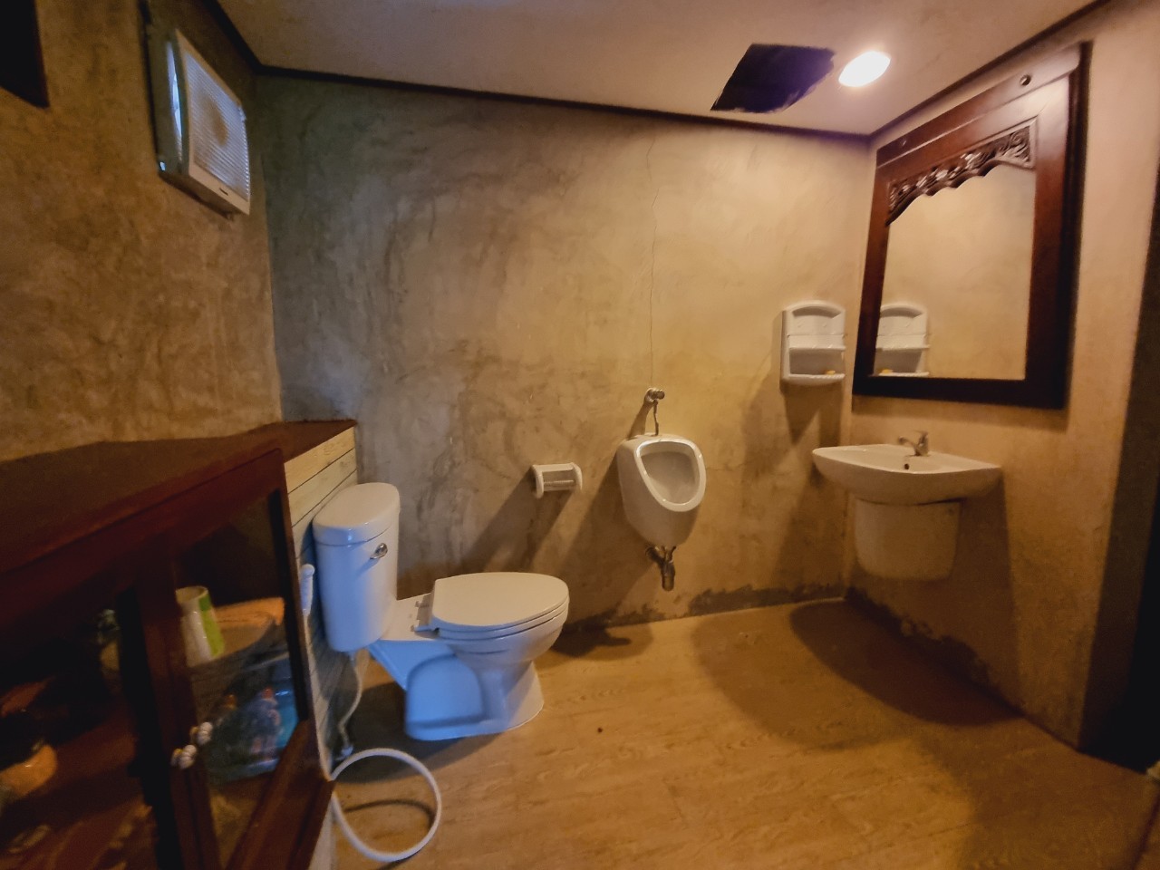 Traditional Teak House for Sale & Rent on Over 1 Rai in San Pa Tong, Chiang Mai | Pet Friendly photo 9