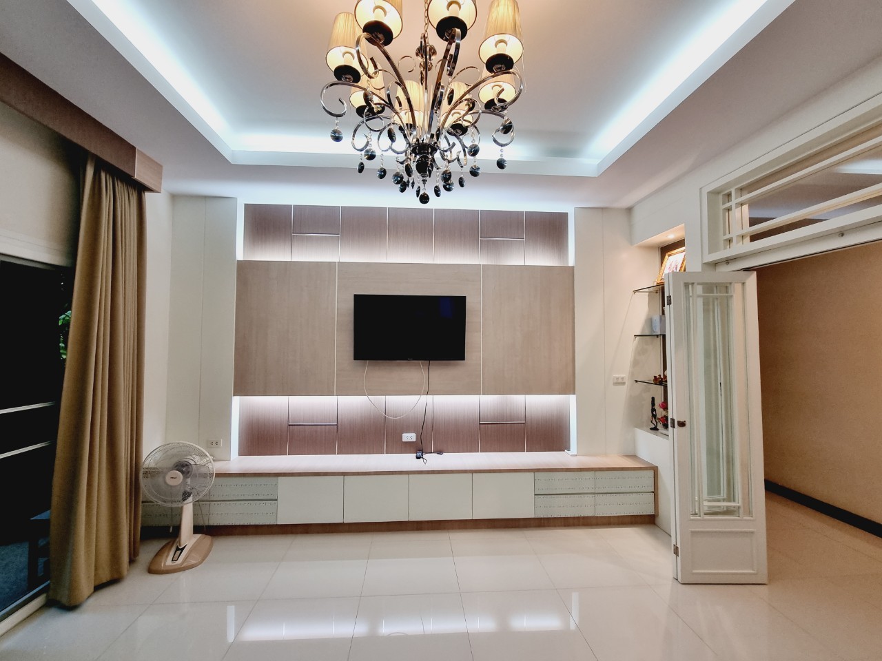 5-Bedroom Pool Villa for Rent in Mae Hia, Chiang Mai | Near APISP & Panyaden photo 5