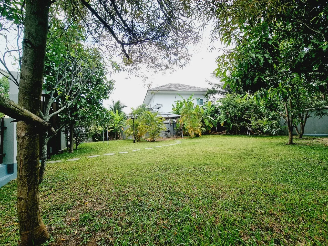 5-Bedroom Pool Villa for Rent in Mae Hia, Chiang Mai | Near APISP & Panyaden photo 34
