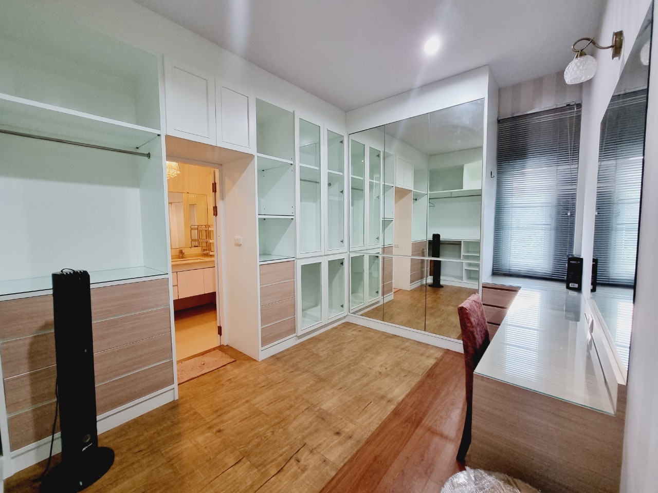5-Bedroom Pool Villa for Rent in Mae Hia, Chiang Mai | Near APISP & Panyaden photo 13